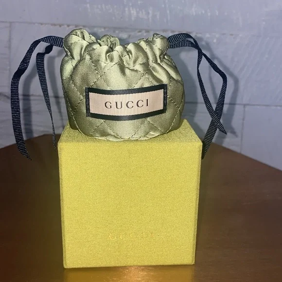 Gucci Anger forest bull studded leather choker or wrap bracelet. - Picture 7 of 7